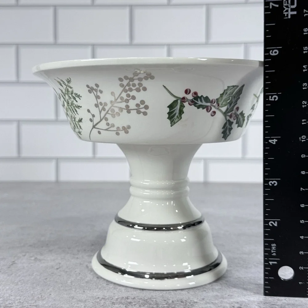 Bath and Body Works Holiday Christmas Holly Pedestal Candle Holder Candy Dish